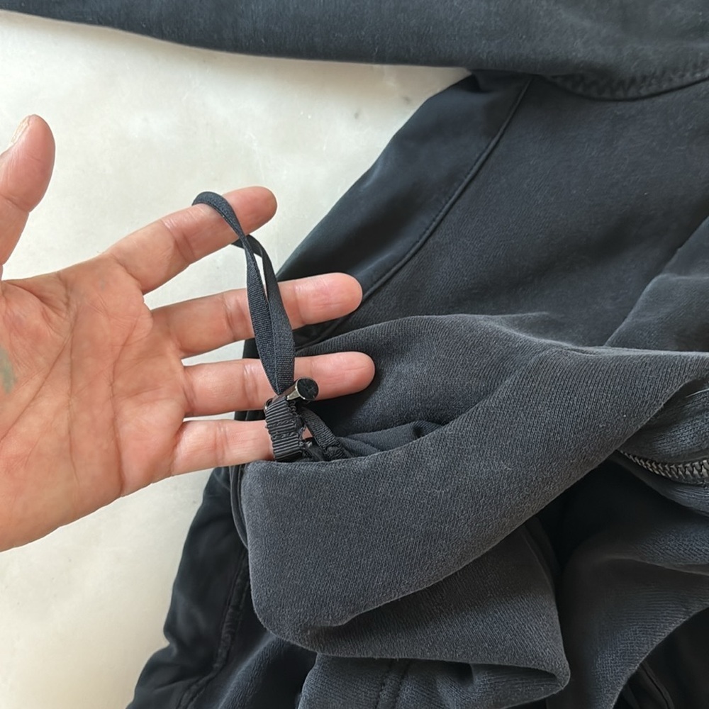 Lululemon Pleat To Street Hoodie Zip Jacket Pleated Back Jacket Black Sz 2 - Picture 8 of 16